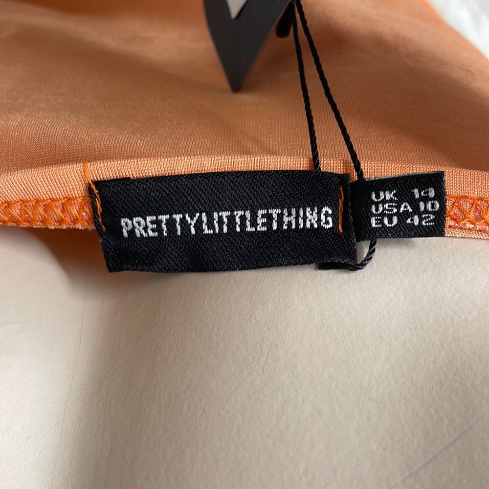 PrettyLittleThing Ruched Front Strappy Top - Picture 5 of 6